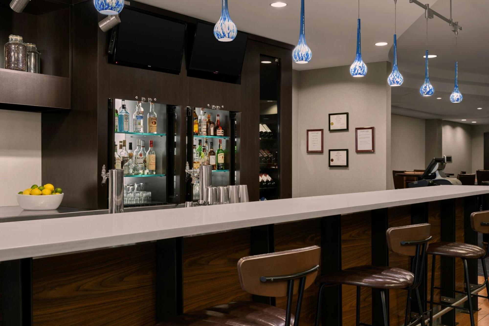Courtyard By Marriott Halifax Downtown Hotel Ngoại thất bức ảnh